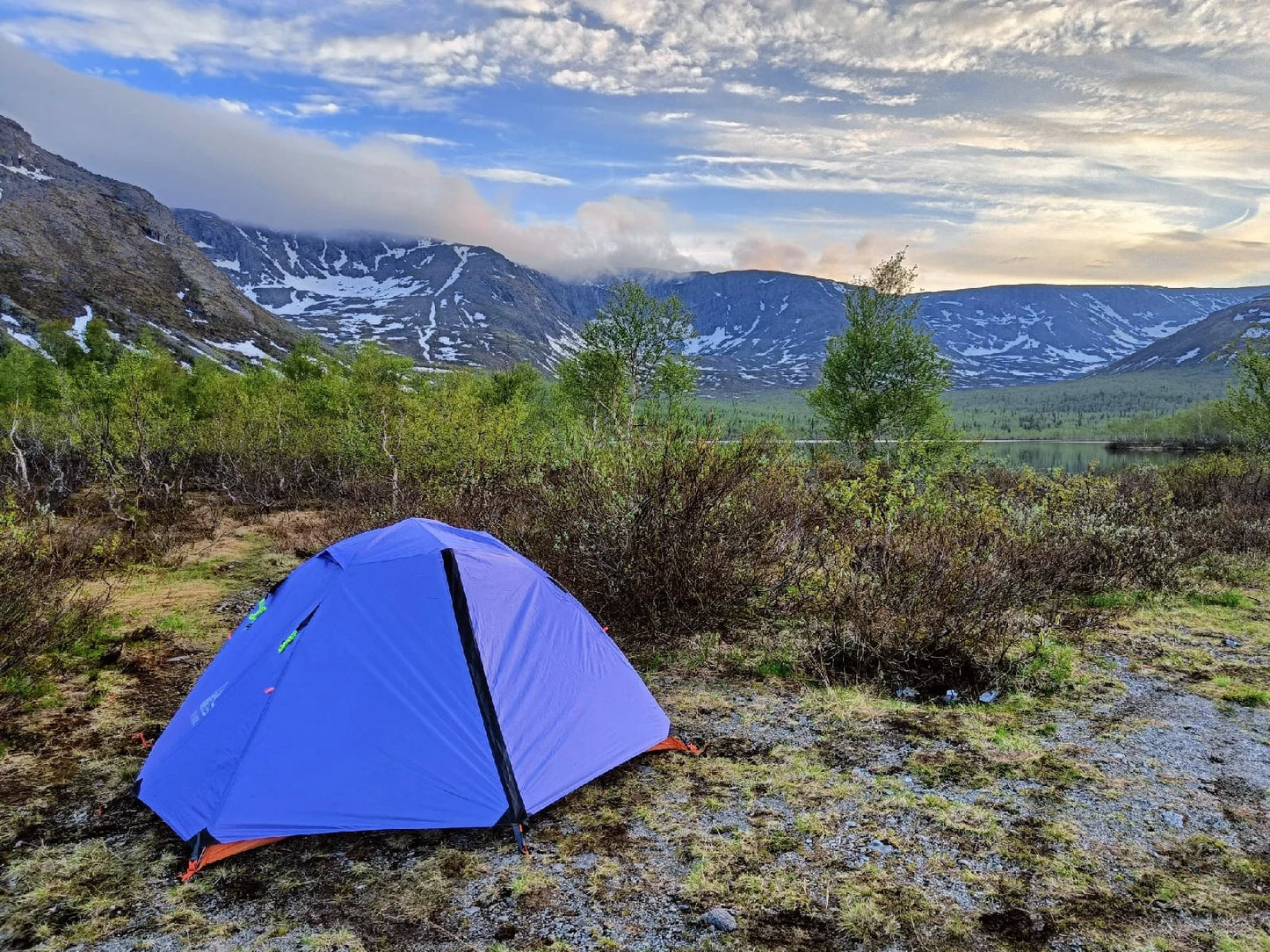 Hewolf 1595: Ultralight Double-Layer Aluminum Camping Tent